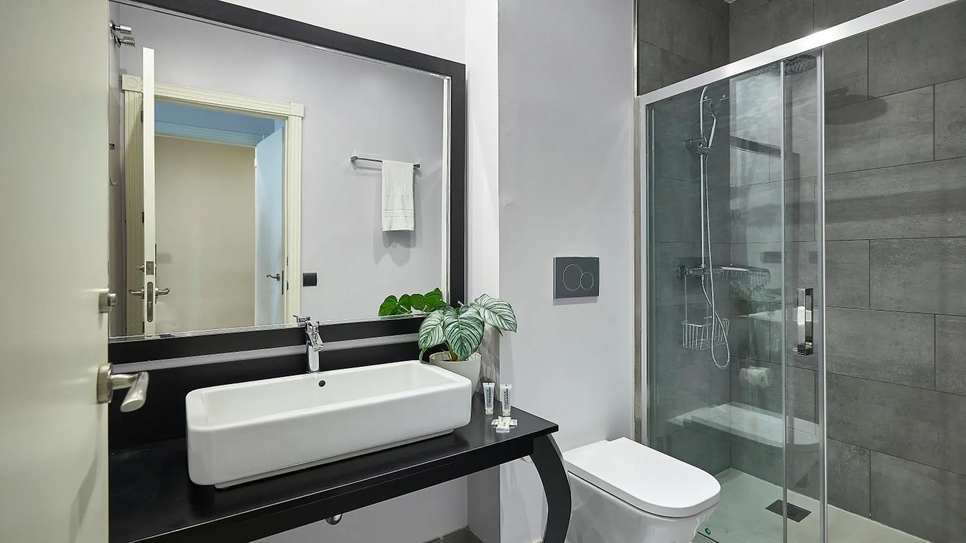 Bbarcelona Rogent Flats Apartment